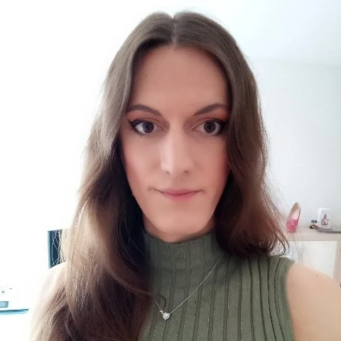 nackte transe reitet riesigen dildo, hart, precum nahaufnahme